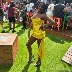 Cinq á sept from Sacks fifth